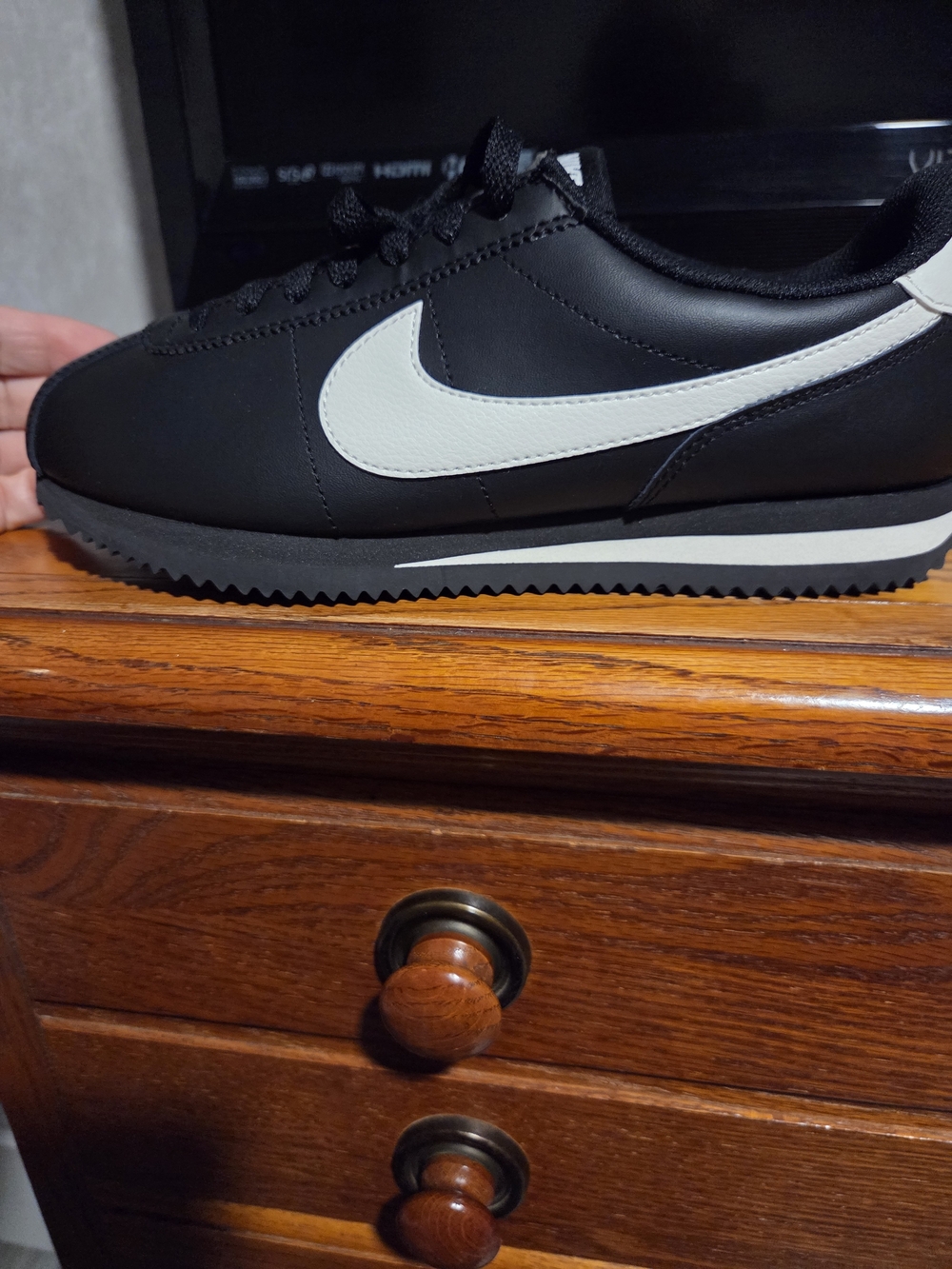 New In Box Nike Black and White Cortez Style Sneaker - Picture 2 of 2